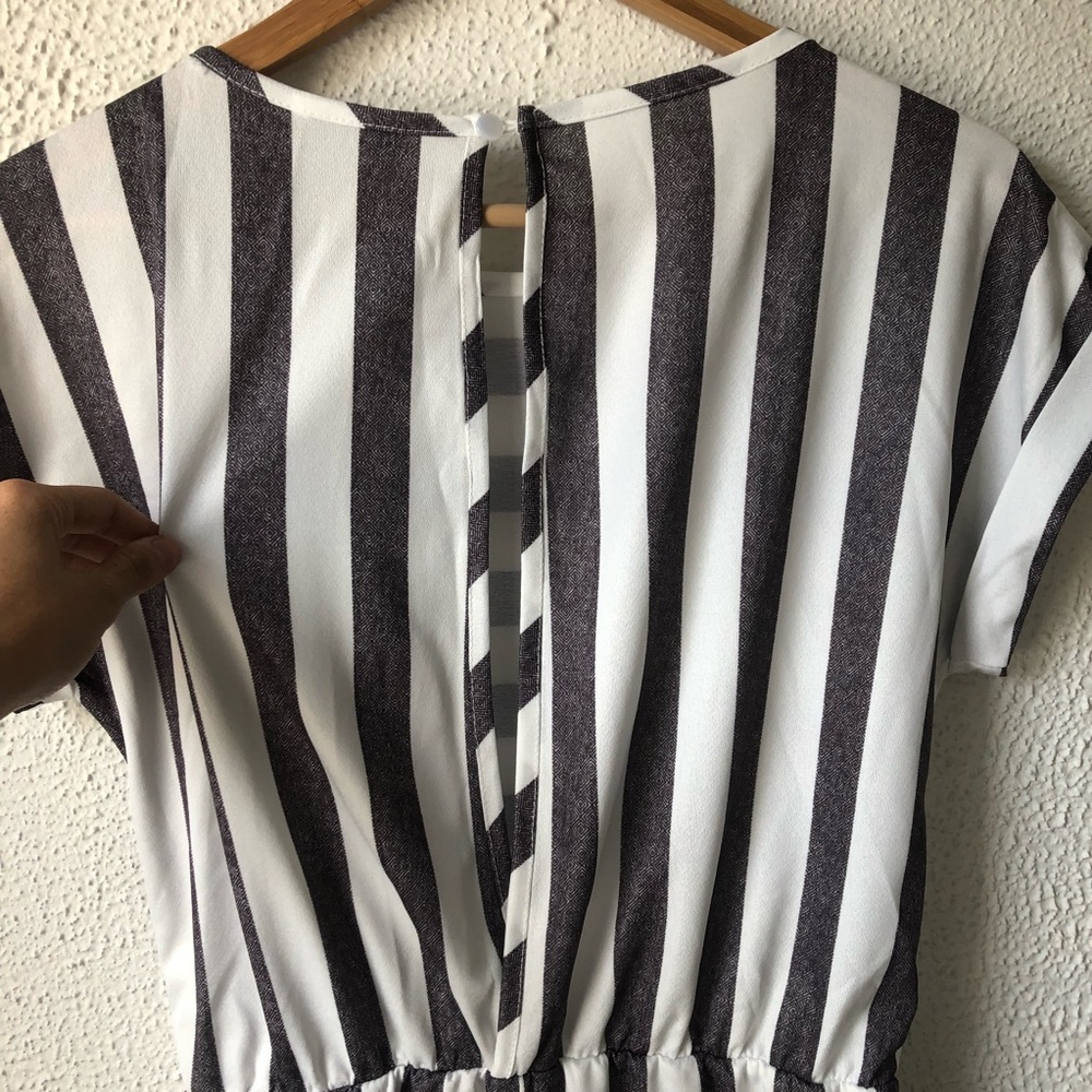 Gray & White Striped Long Pants Jumper Small - Picture 6 of 8